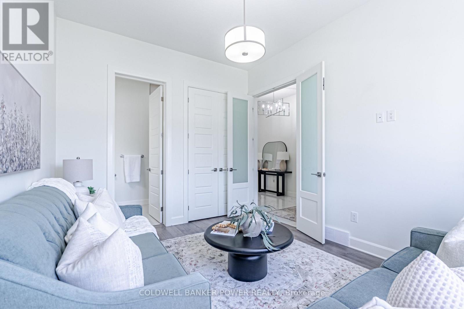 2202 Tripp Drive, London South (South V), ON - Indoor
