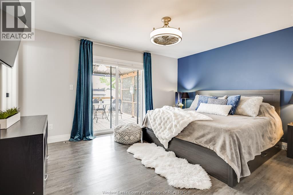 257 Robinson Avenue, Essex, ON - Indoor Photo Showing Bedroom