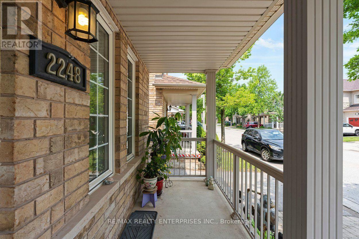 2248 Seton Crescent, Burlington, ON - Outdoor With Exterior