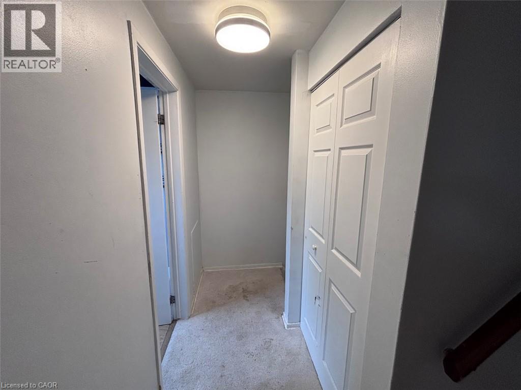 5 Viking Court Unit# 304, Grimsby, ON - Indoor Photo Showing Other Room