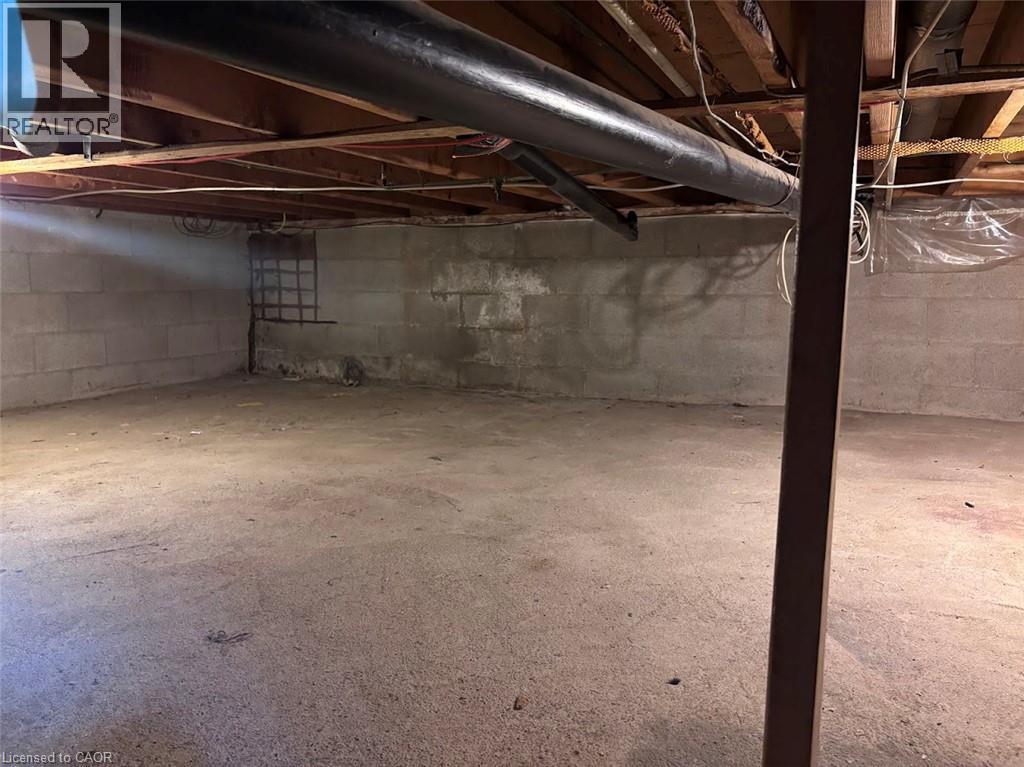 5 Viking Court Unit# 304, Grimsby, ON - Indoor Photo Showing Basement