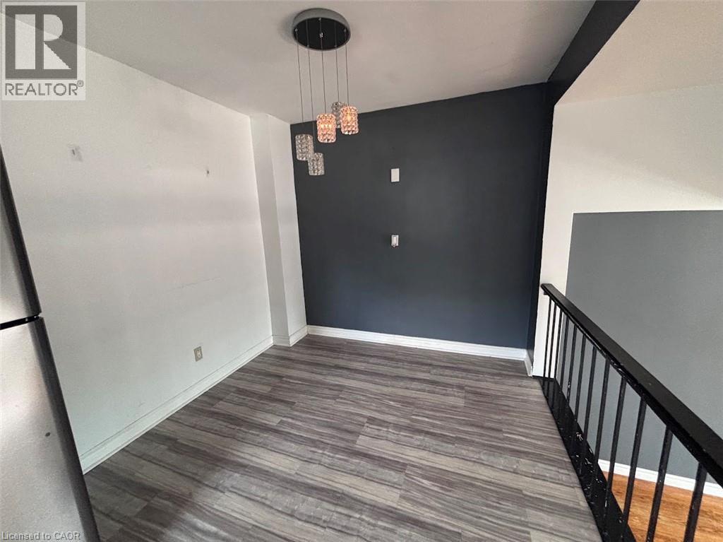 5 Viking Court Unit# 304, Grimsby, ON - Indoor Photo Showing Other Room