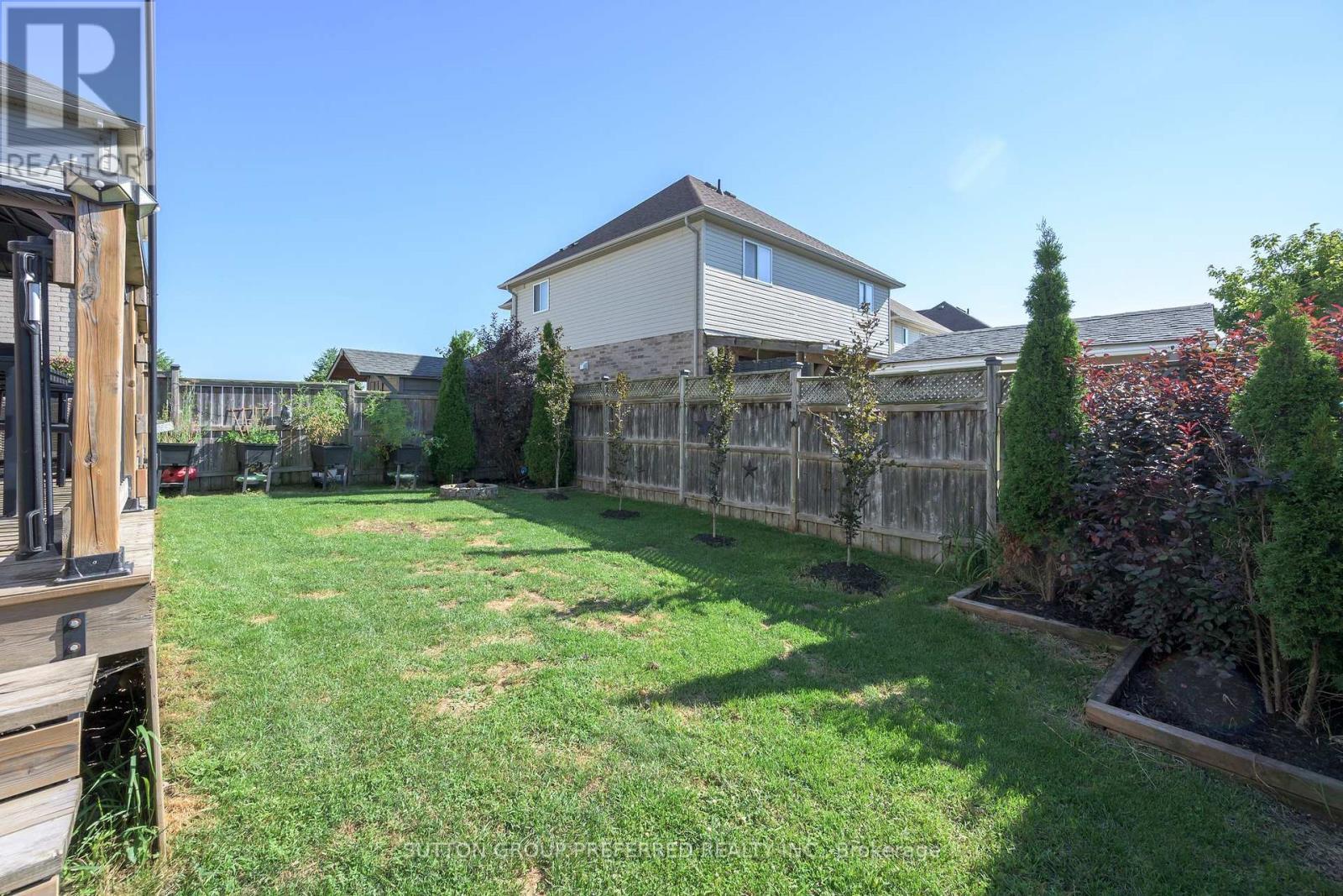 3288 Turner Crescent, London South (South U), ON - Outdoor