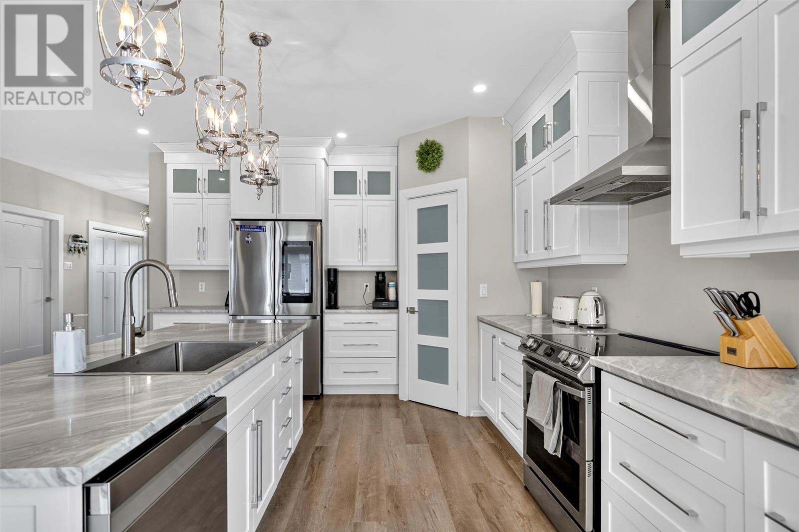 6-14A Drover'S Road, Upper Island Cove, NL - Indoor Photo Showing Kitchen With Upgraded Kitchen