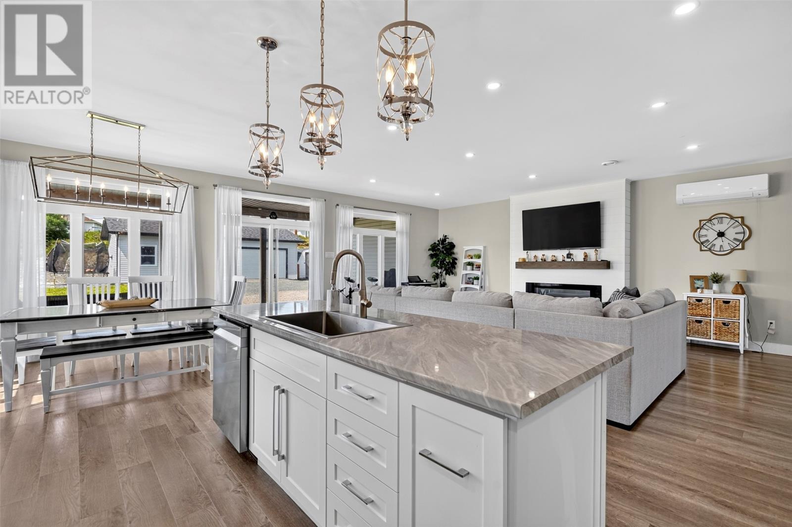 6-14A Drover'S Road, Upper Island Cove, NL - Indoor Photo Showing Kitchen With Upgraded Kitchen
