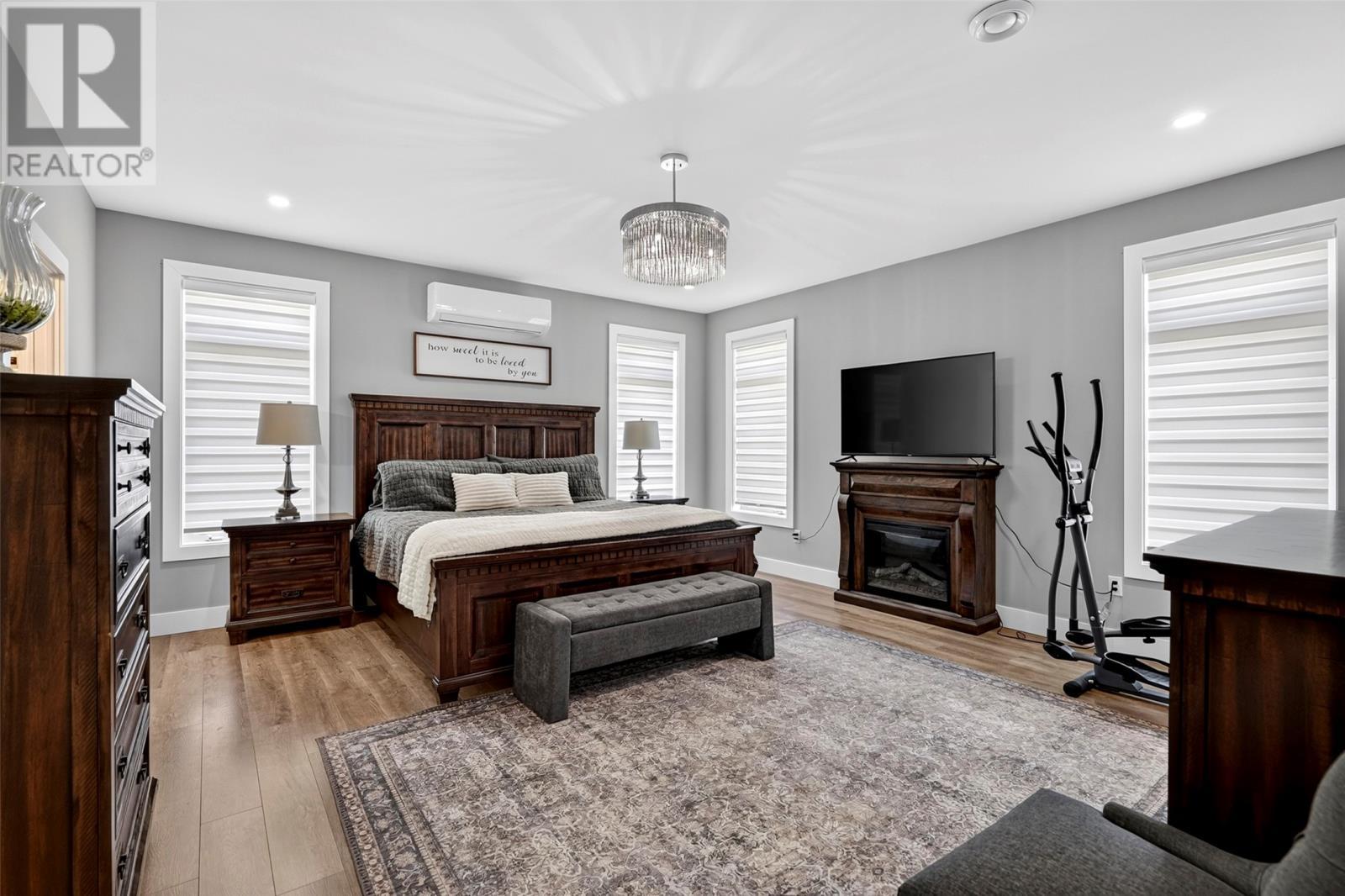 6-14A Drover'S Road, Upper Island Cove, NL - Indoor Photo Showing Bedroom