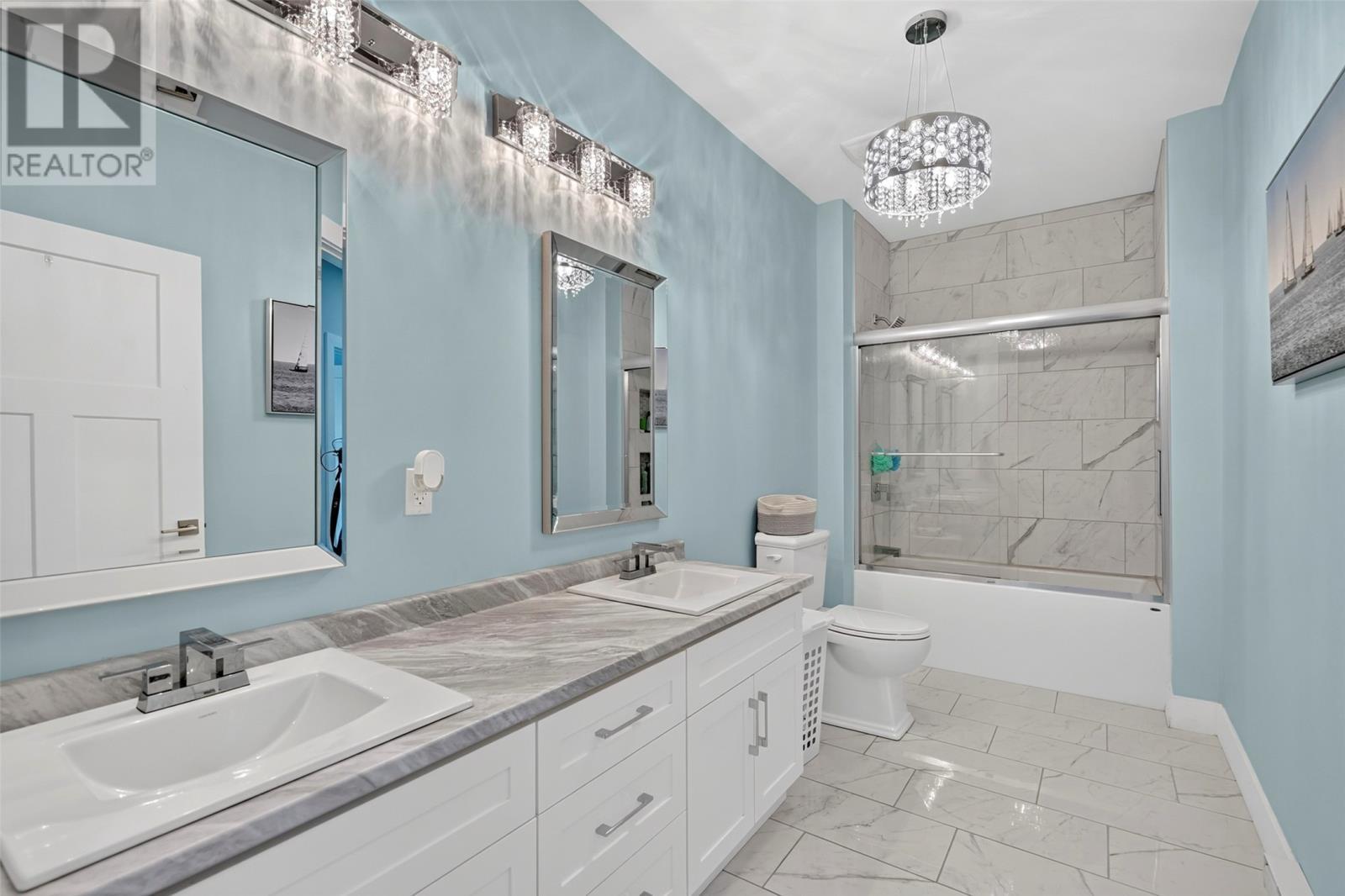 6-14A Drover'S Road, Upper Island Cove, NL - Indoor Photo Showing Bathroom