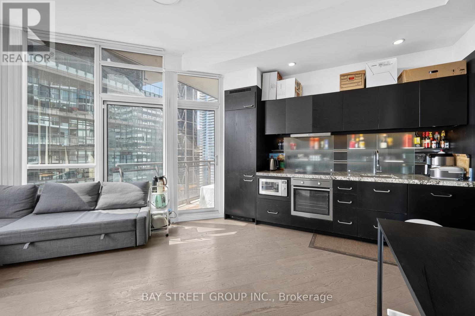 5102 - 45 Charles Street E, Toronto, ON - Indoor