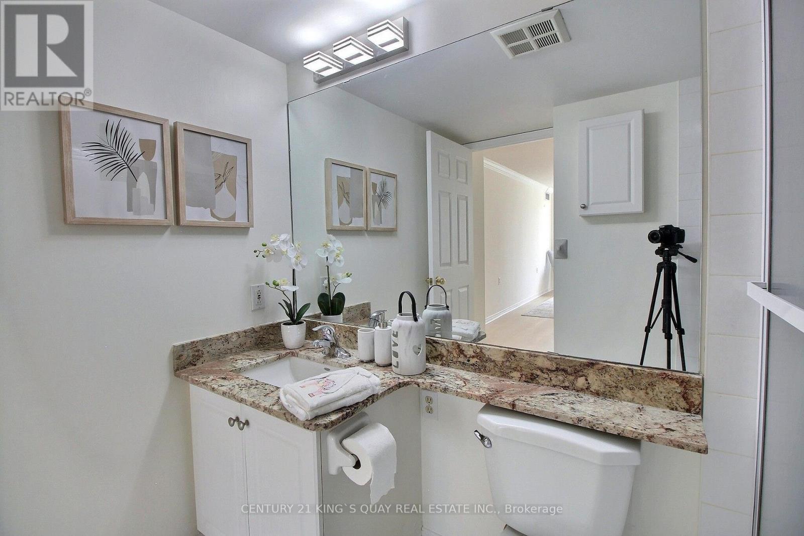 708 - 2628 Mccowan Road, Toronto, ON - Indoor Photo Showing Bathroom