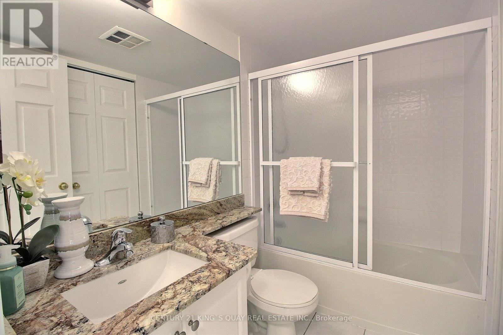 708 - 2628 Mccowan Road, Toronto, ON - Indoor Photo Showing Bathroom