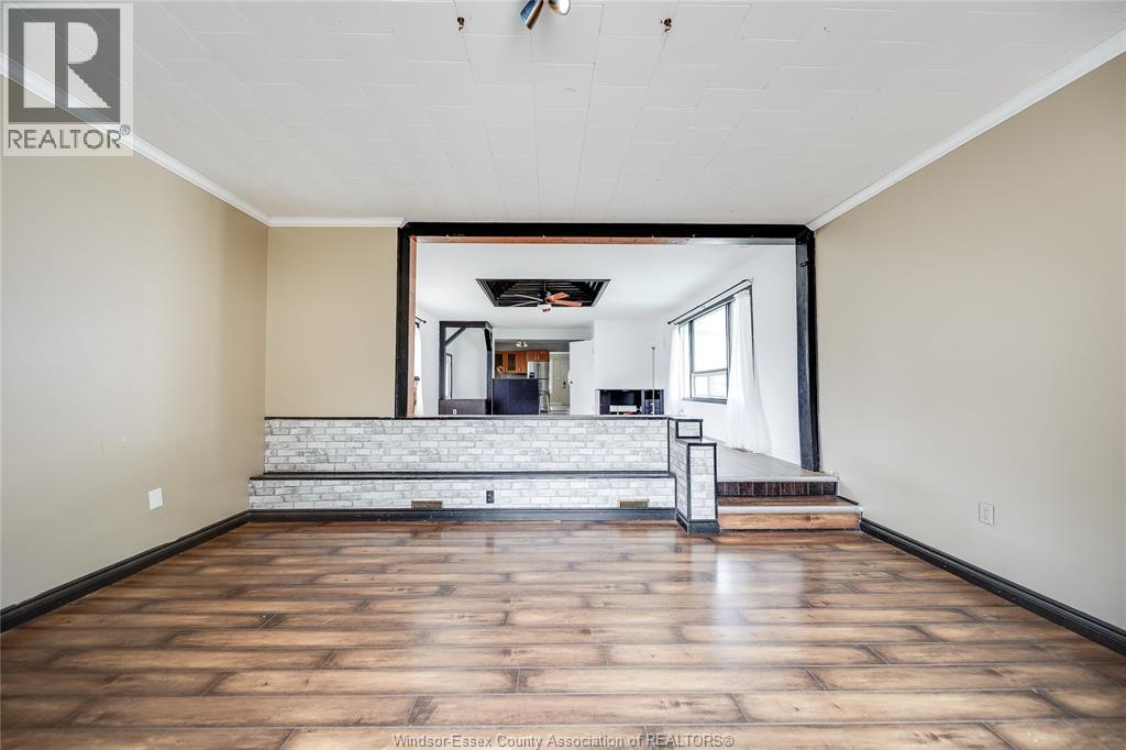 1650 Glendale, Windsor, ON - Indoor Photo Showing Other Room