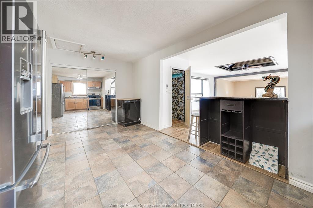1650 Glendale, Windsor, ON - Indoor