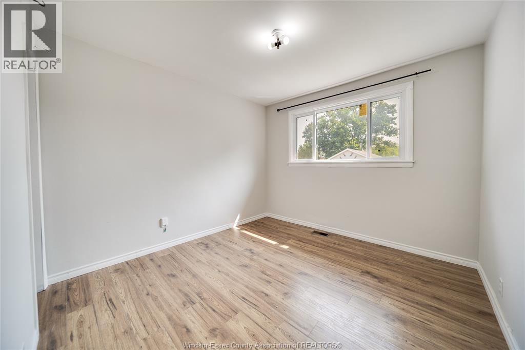 1650 Glendale, Windsor, ON - Indoor Photo Showing Other Room