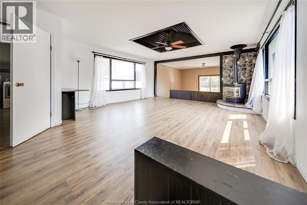 1650 Glendale, Windsor, ON - Indoor
