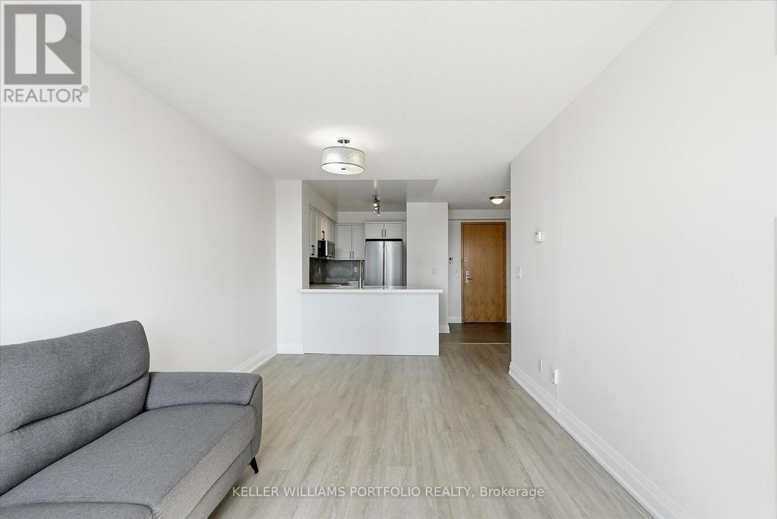 607 - 48 Suncrest Boulevard, Markham, ON - Indoor