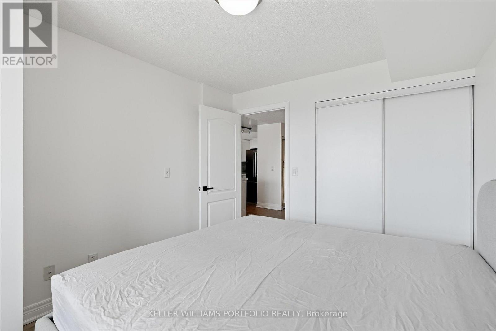 607 - 48 Suncrest Boulevard, Markham, ON - Indoor Photo Showing Bedroom