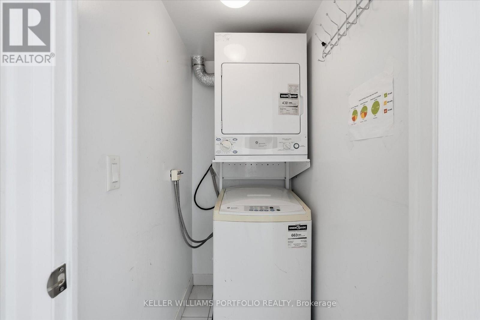 607 - 48 Suncrest Boulevard, Markham, ON - Indoor Photo Showing Laundry Room