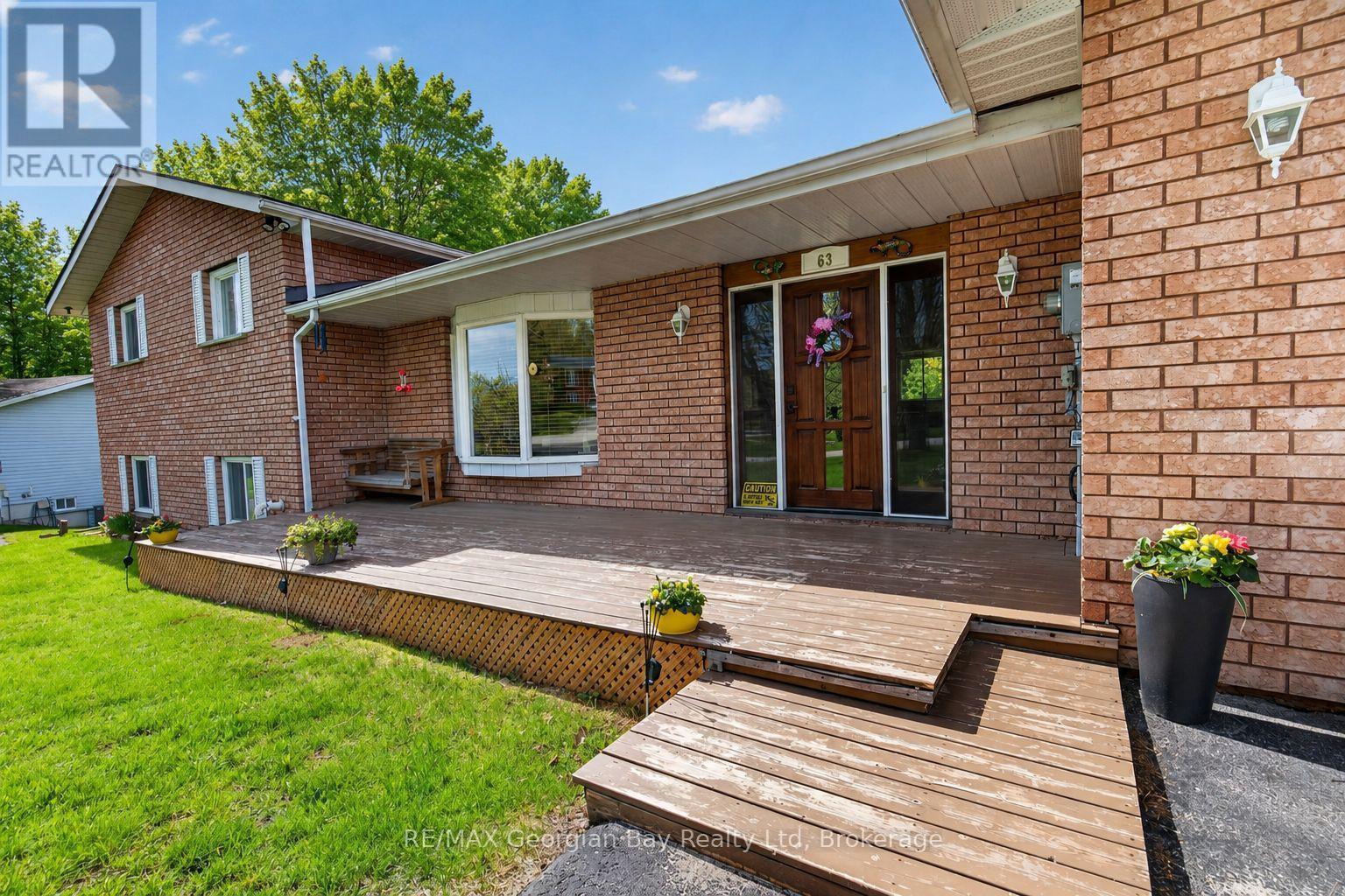 63 Lepage Drive, Penetanguishene, ON - Outdoor With Exterior