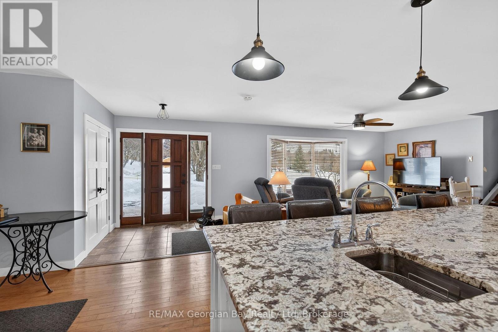 63 Lepage Drive, Penetanguishene, ON - Indoor Photo Showing Kitchen