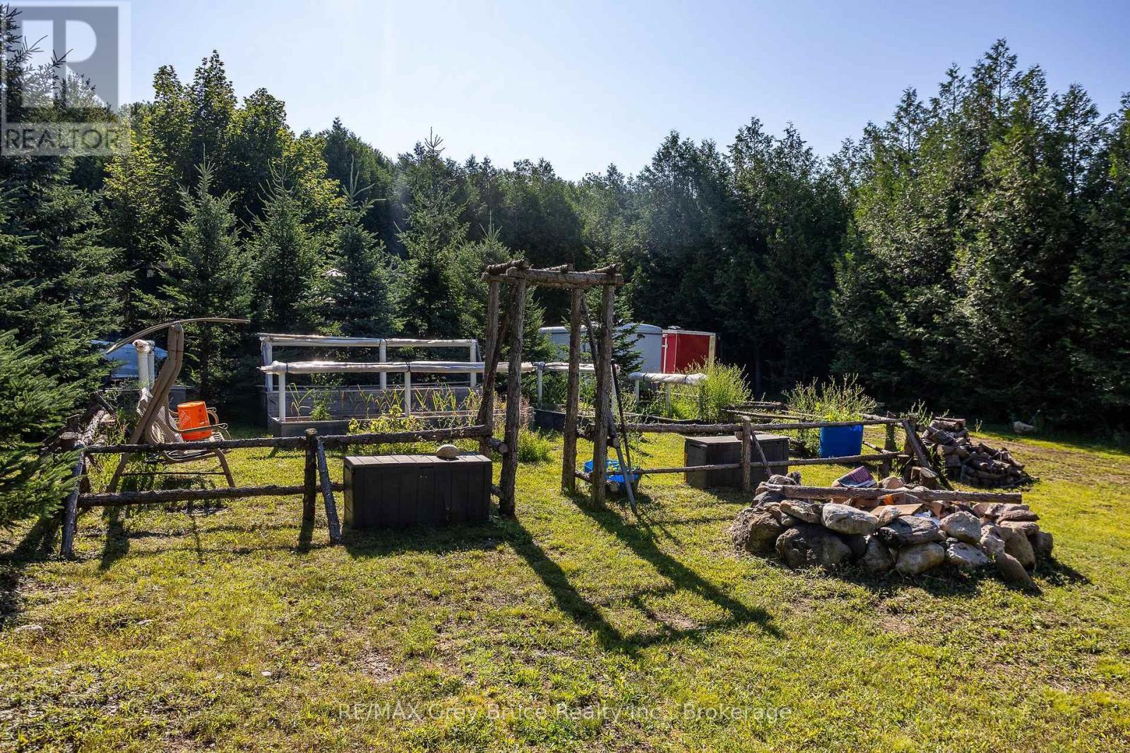 Large Garden Area - 563878 Holland Glenelg Townline, West Grey, ON - Outdoor
