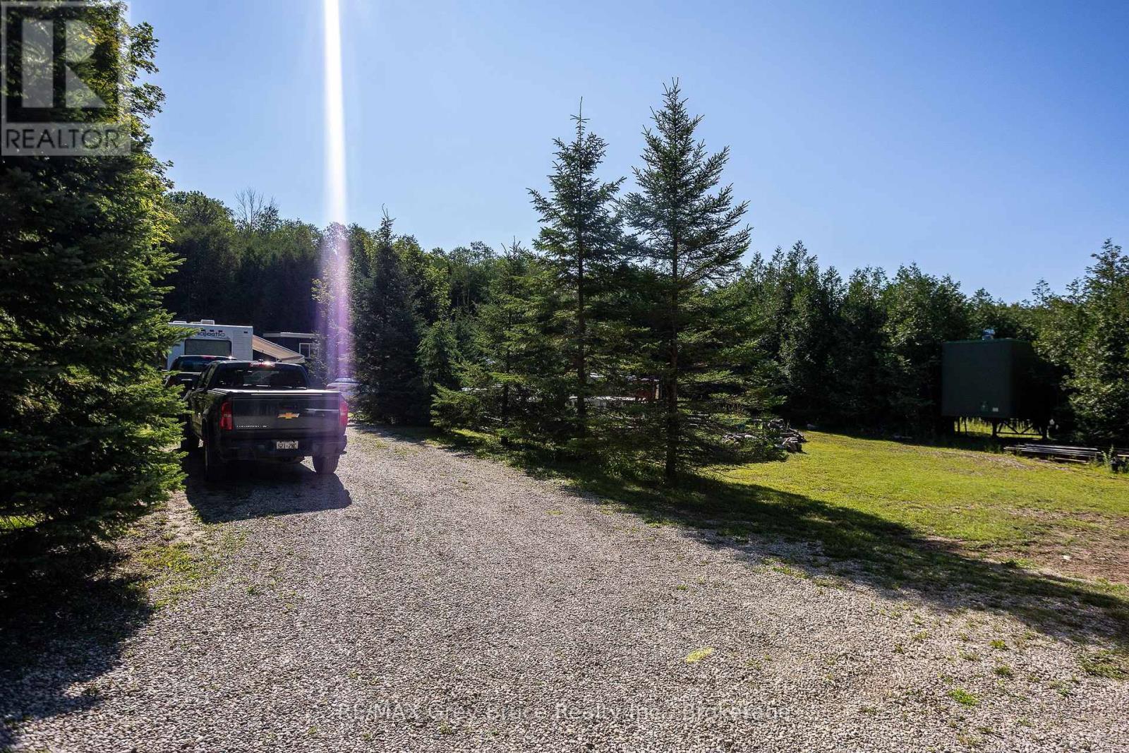 Lots of Parking - 563878 Holland Glenelg Townline, West Grey, ON - Outdoor