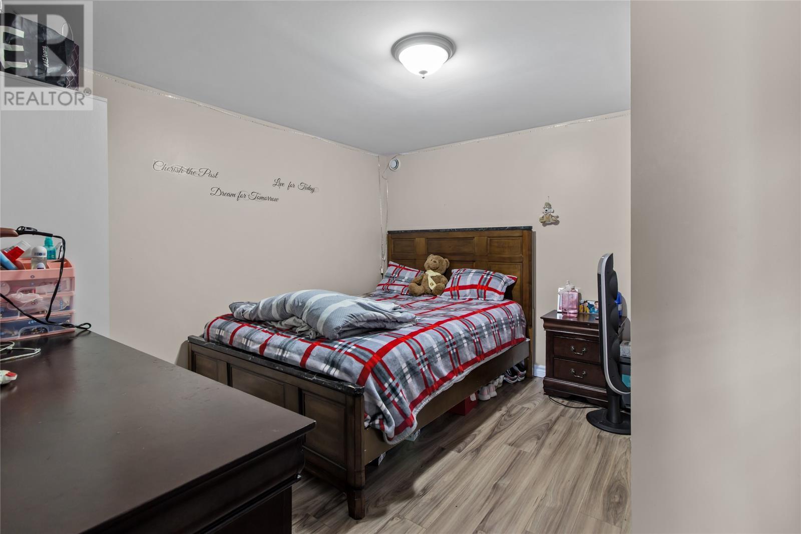 33 Dunluce Crescent, Mount Pearl, NL - Indoor Photo Showing Bedroom