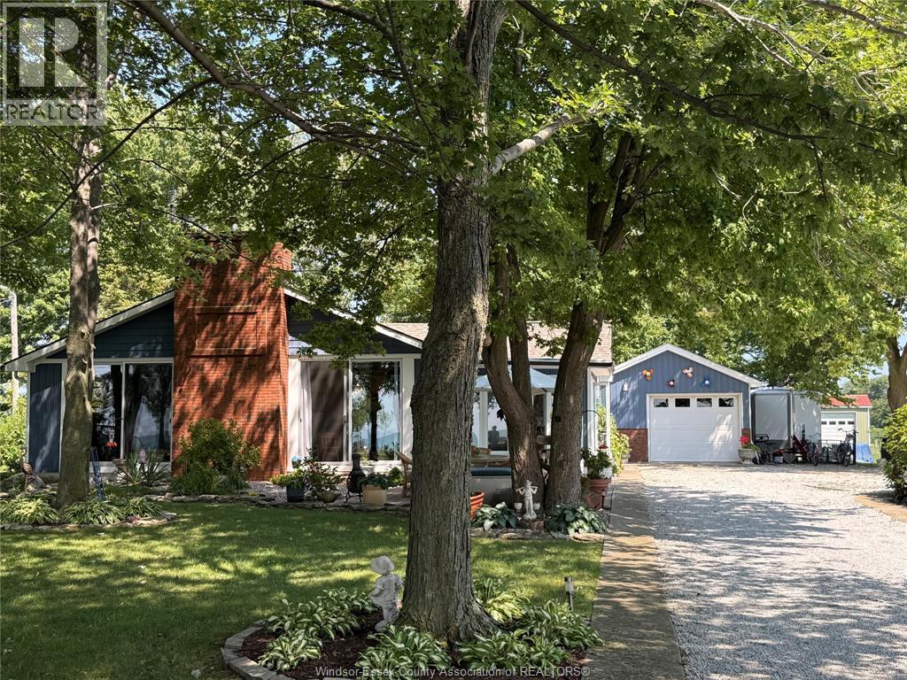 965 West Shore Road, Pelee Island, ON - Outdoor