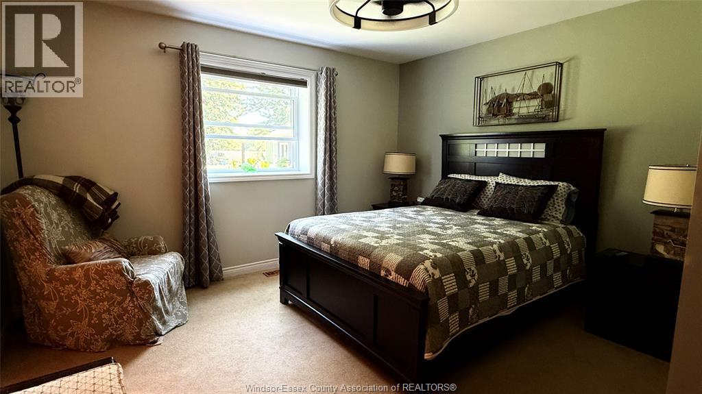 965 West Shore Road, Pelee Island, ON - Indoor Photo Showing Bedroom