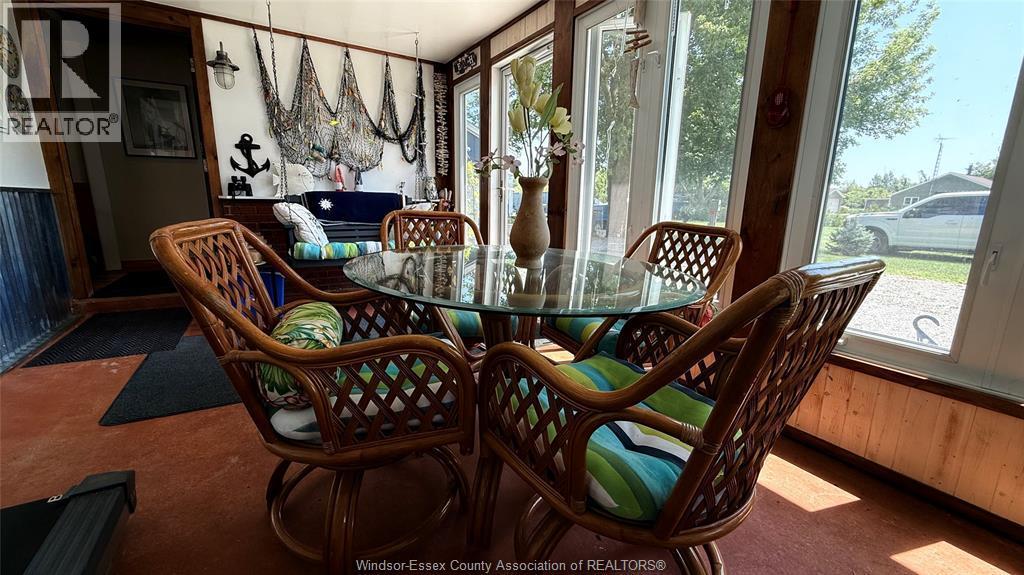 965 West Shore Road, Pelee Island, ON - Indoor Photo Showing Dining Room
