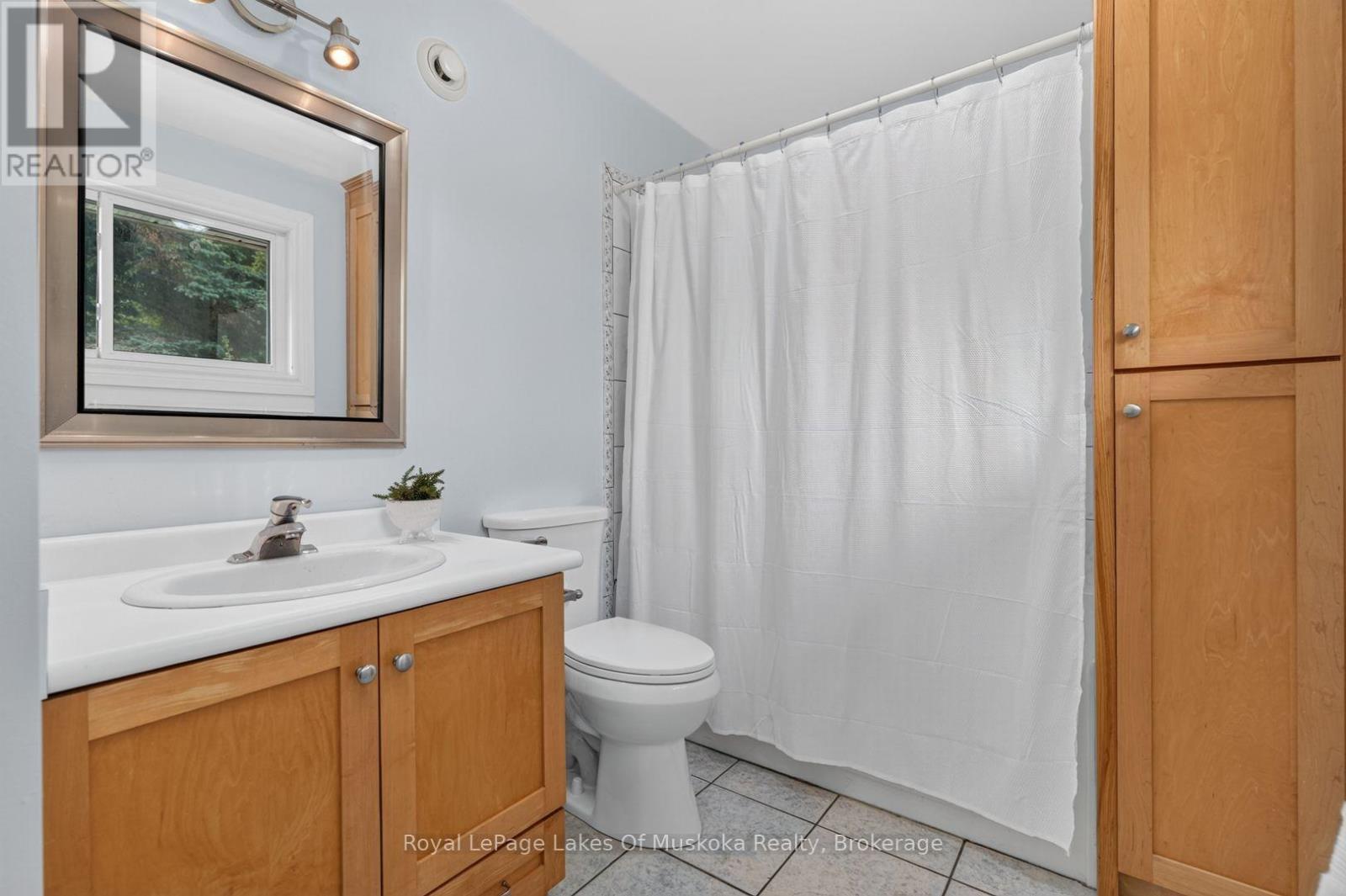 44 Shellwood Shores Avenue, Huntsville (Brunel), ON - Indoor Photo Showing Bathroom