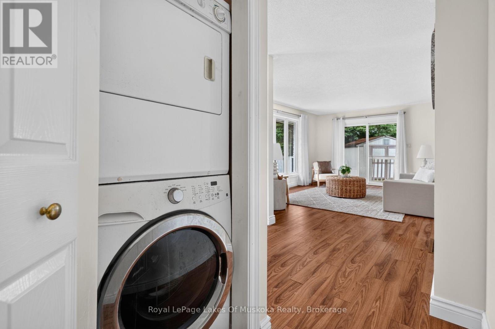 44 Shellwood Shores Avenue, Huntsville (Brunel), ON - Indoor Photo Showing Laundry Room