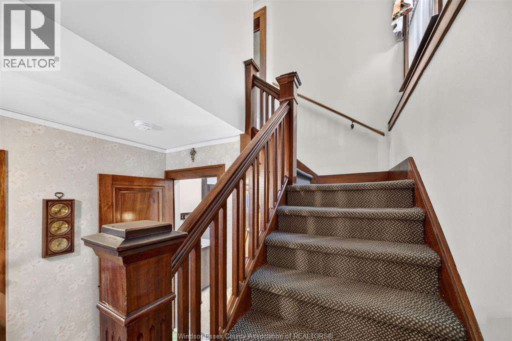 2333 Chilver, Windsor, ON - Indoor Photo Showing Other Room