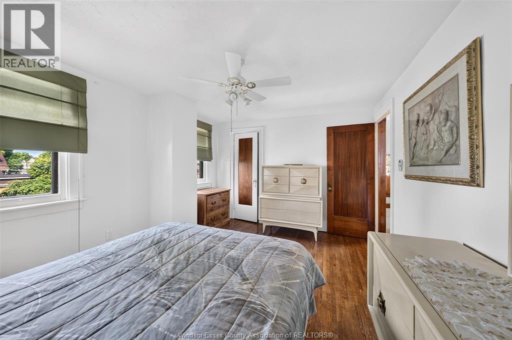 2333 Chilver, Windsor, ON - Indoor Photo Showing Bedroom