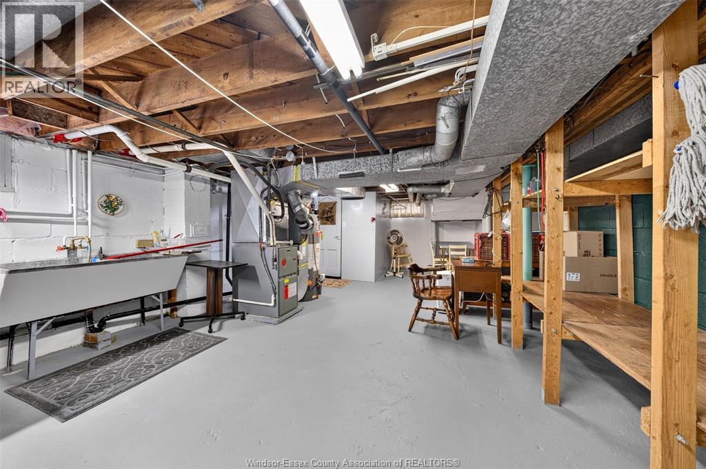 2333 Chilver, Windsor, ON - Indoor Photo Showing Basement