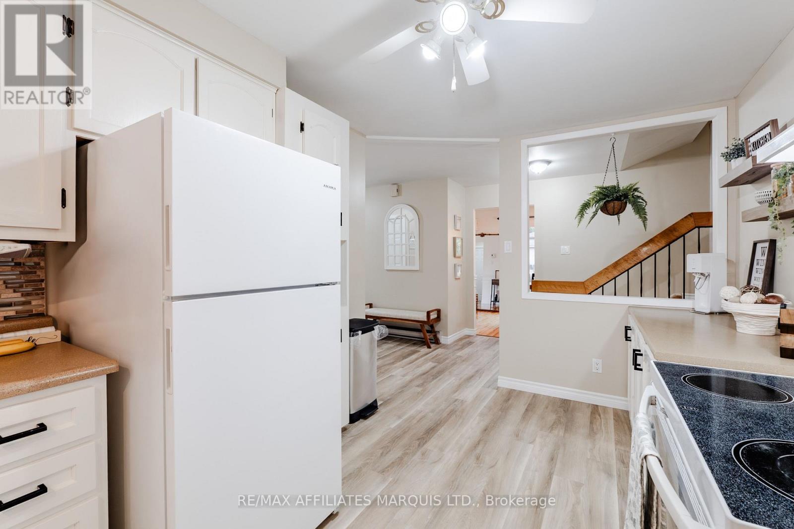 709 Champlain Drive, Cornwall, ON - Indoor Photo Showing Kitchen