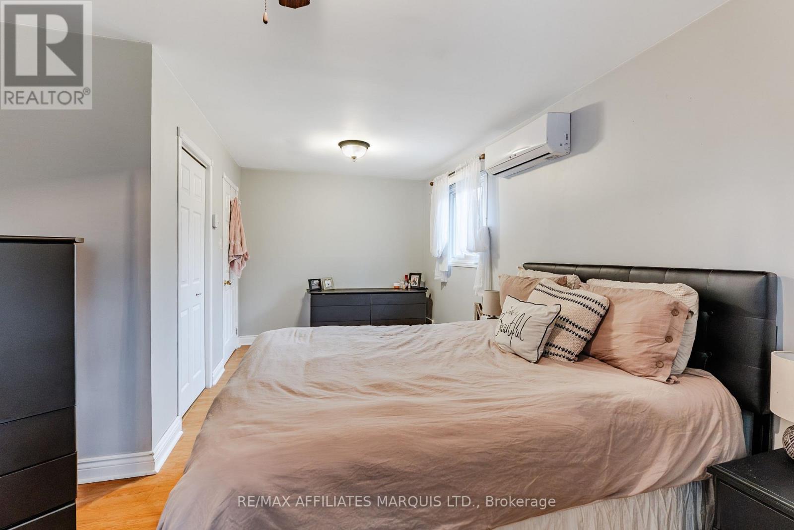 709 Champlain Drive, Cornwall, ON - Indoor Photo Showing Bedroom