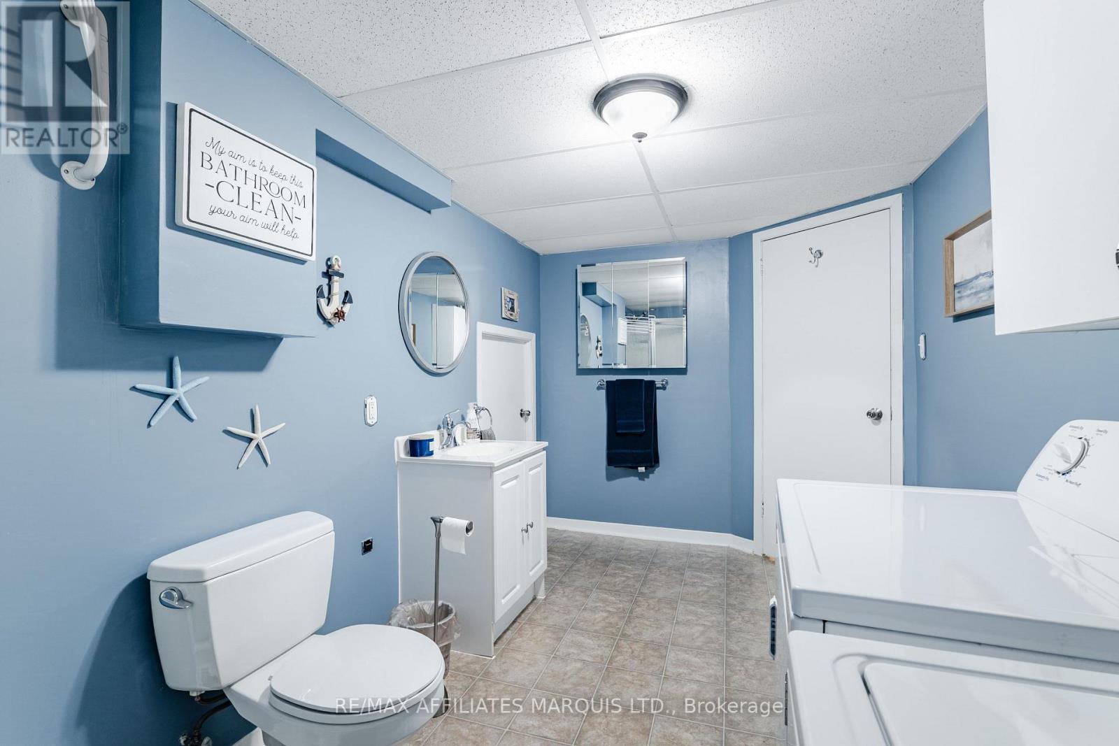 709 Champlain Drive, Cornwall, ON - Indoor Photo Showing Bathroom