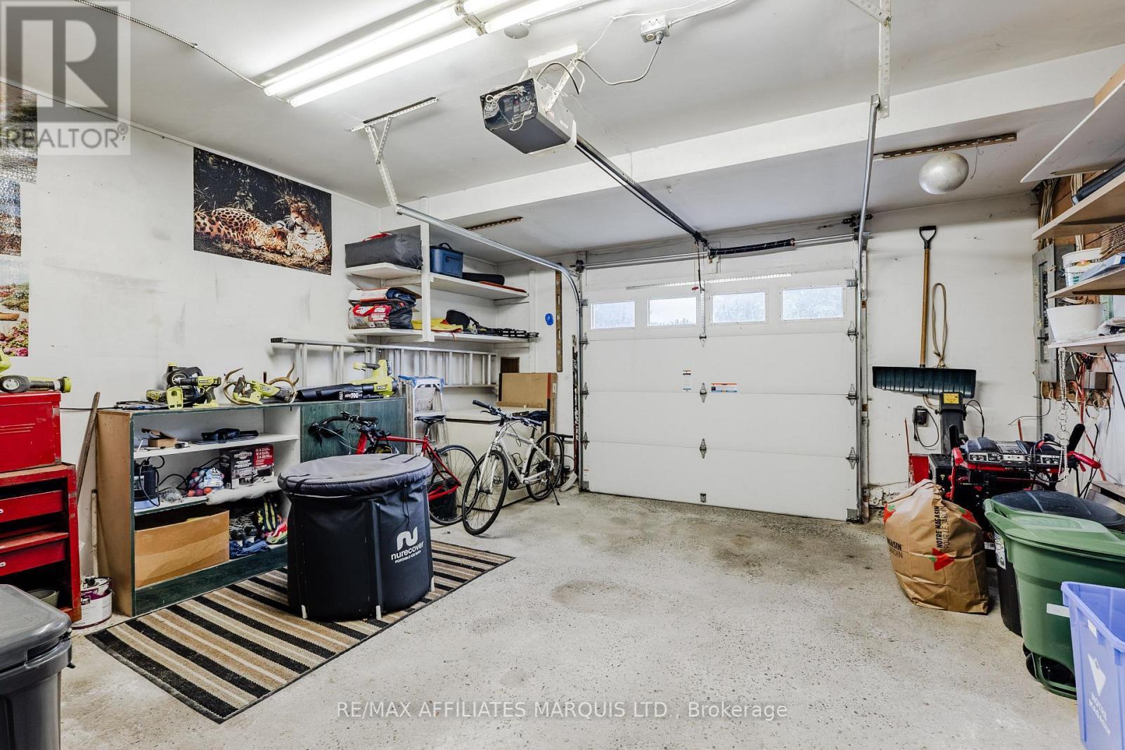 709 Champlain Drive, Cornwall, ON - Indoor Photo Showing Garage