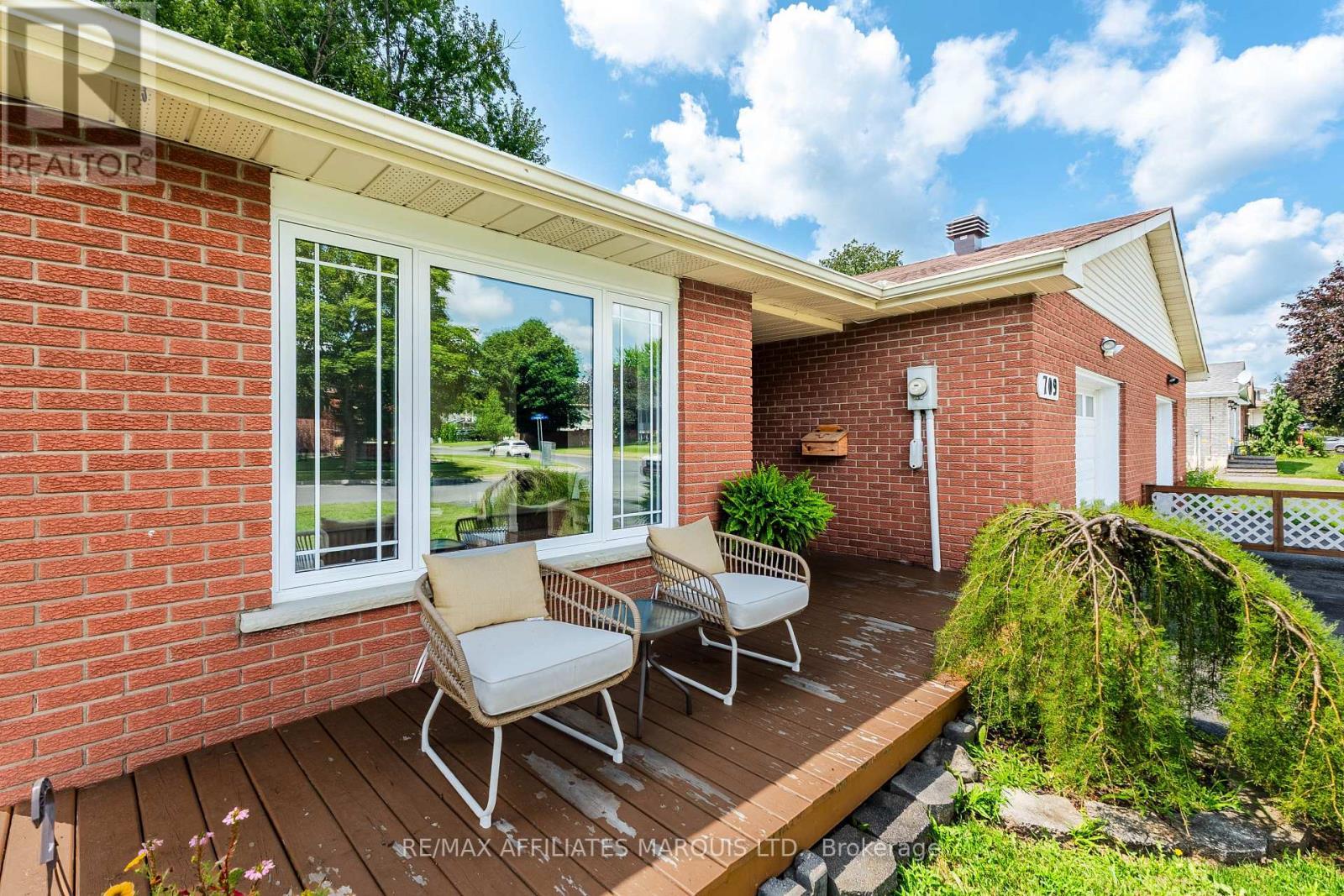 709 Champlain Drive, Cornwall, ON - Outdoor With Deck Patio Veranda With Exterior