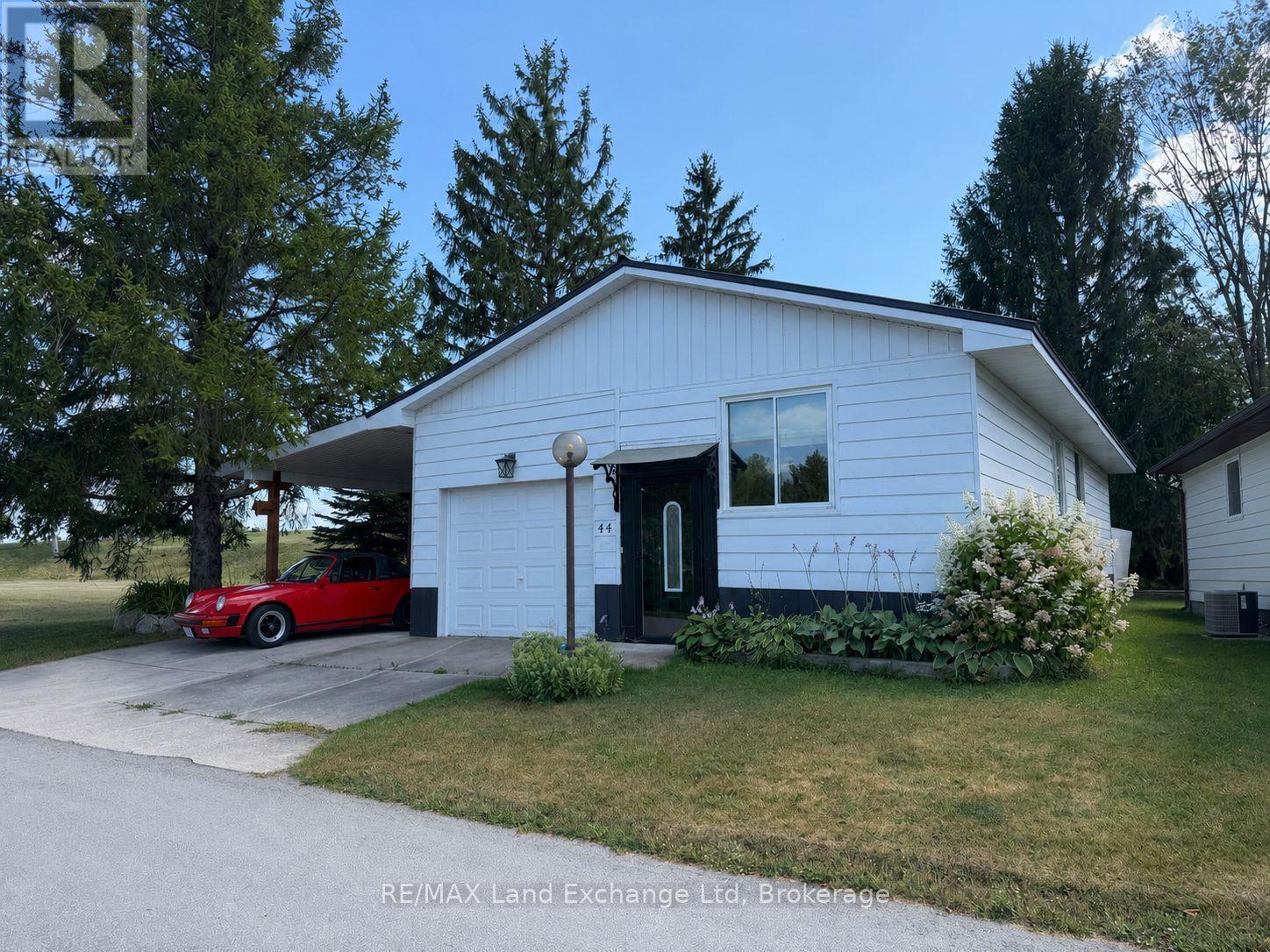 44 Briarwood Crescent, North Huron (Wingham), ON