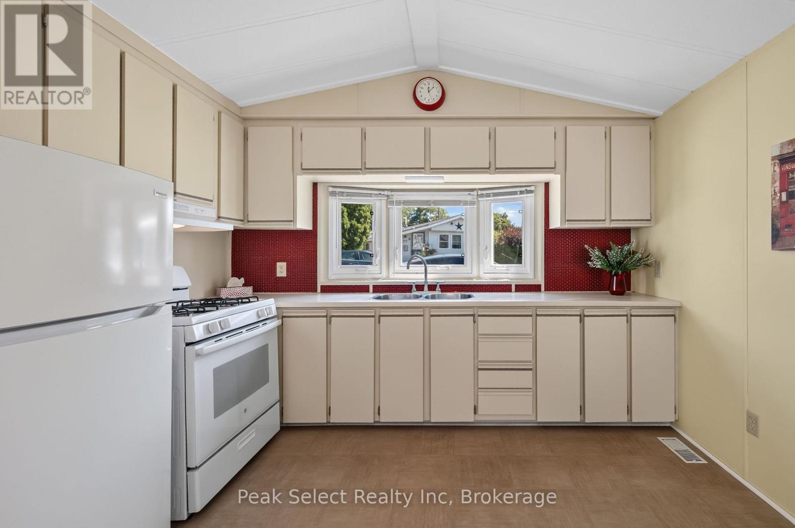 205 - 198 Springbank Drive, London South (South D), ON