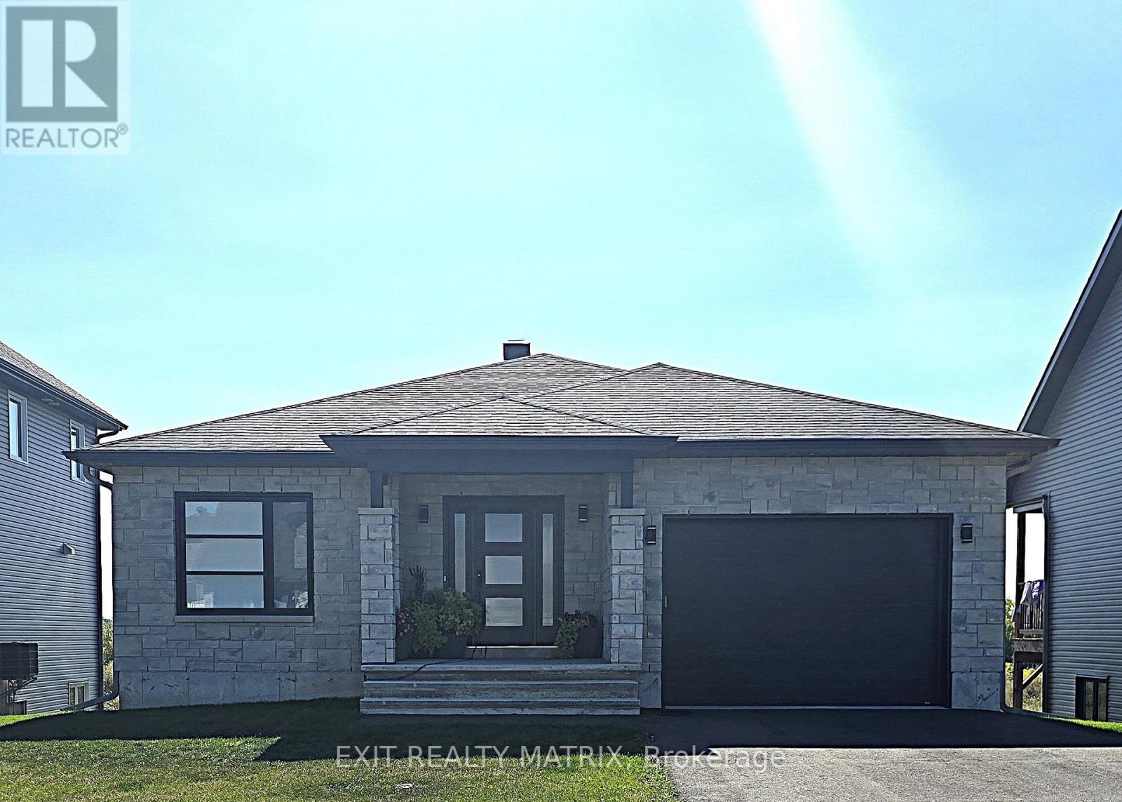 9 Glenco Road, South Stormont, ON - Outdoor