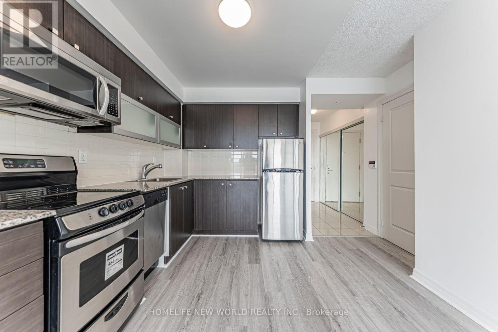 3207 - 275 Yorkland Road, Toronto, ON - Indoor Photo Showing Kitchen