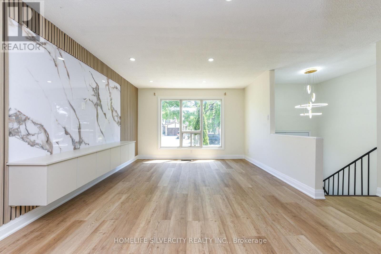 3315 Dwiggin Avenue, Mississauga, ON - Indoor Photo Showing Other Room