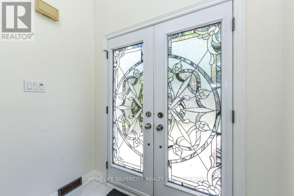3315 Dwiggin Avenue, Mississauga, ON - Indoor Photo Showing Other Room