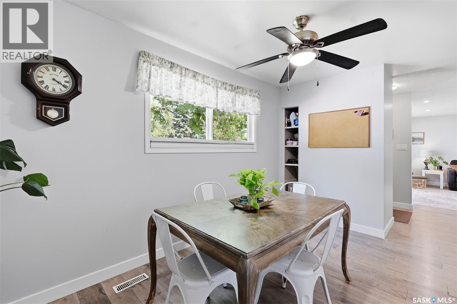 123 Appleby Drive, Saskatoon, SK - Indoor Photo Showing Dining Room