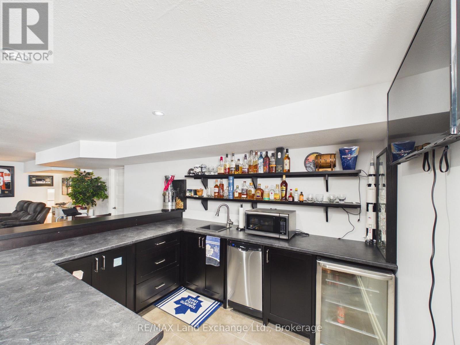 50 Lakefield Drive, Kincardine, ON - Indoor