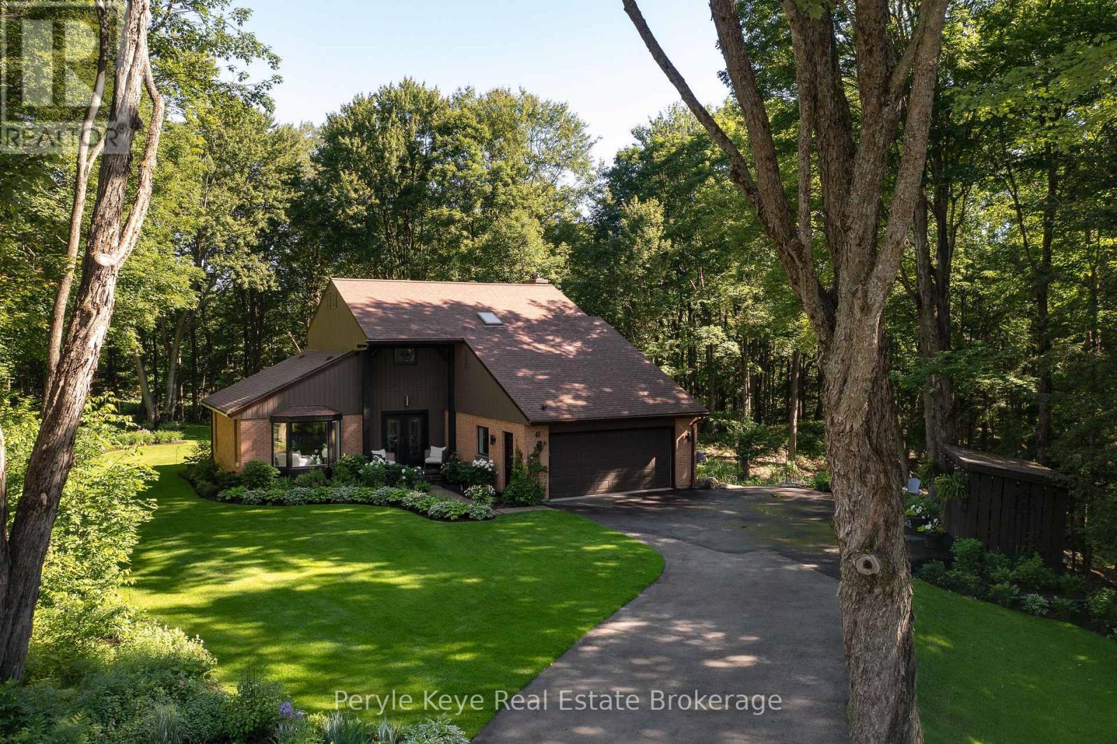 41 South Muskoka Drive, Bracebridge (Macaulay), ON - Outdoor