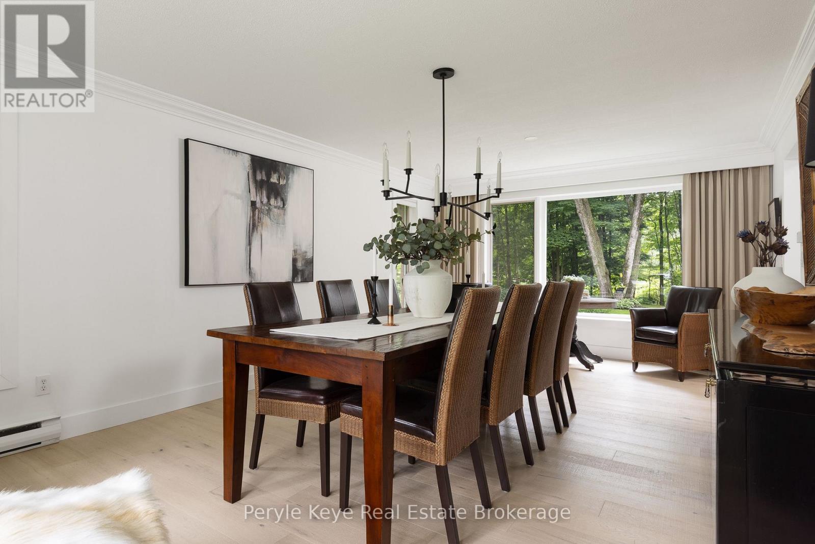 41 South Muskoka Drive, Bracebridge (Macaulay), ON - Indoor Photo Showing Dining Room