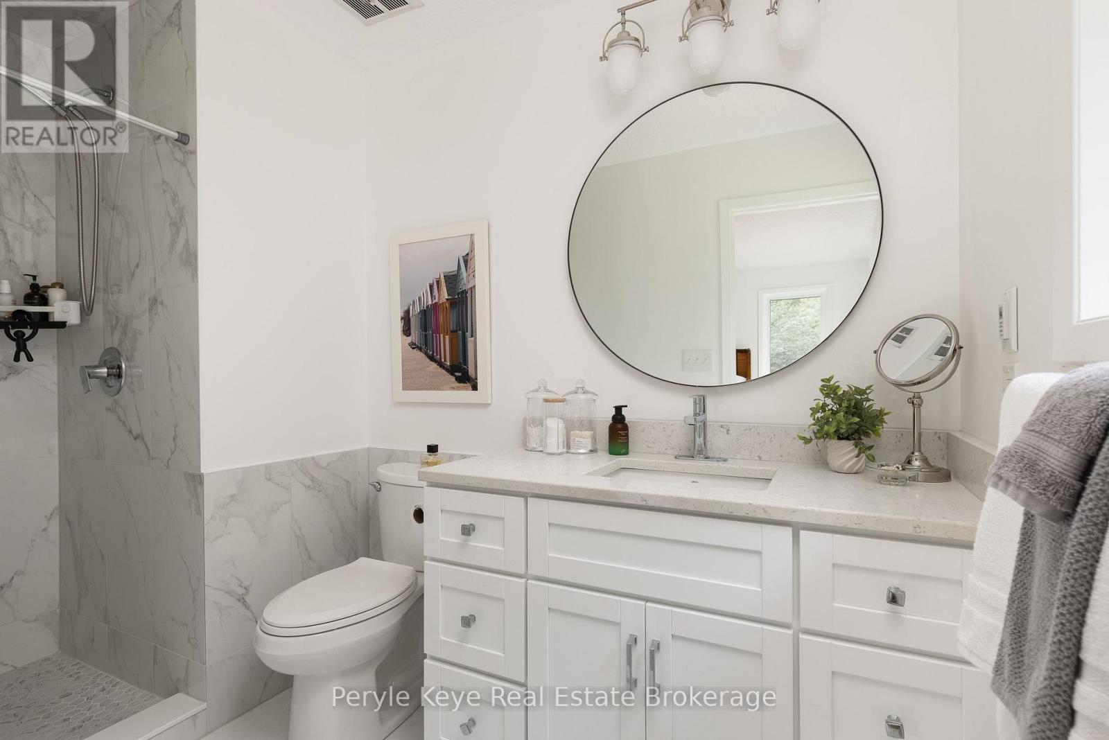 41 South Muskoka Drive, Bracebridge (Macaulay), ON - Indoor Photo Showing Bathroom
